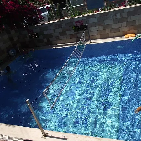 Aparthotel Caglar My Hause 3*