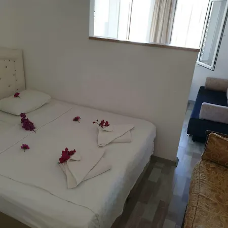 Aparthotel Caglar My Hause 4*